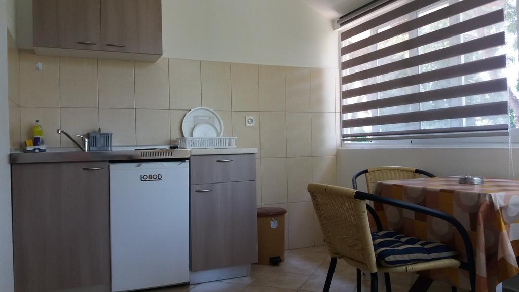 Apartmani Luka Херцег-Новий Екстер'єр фото